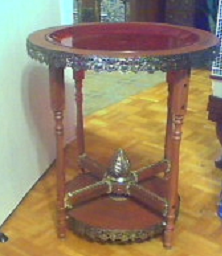 Petite table ronde faite par Mimi